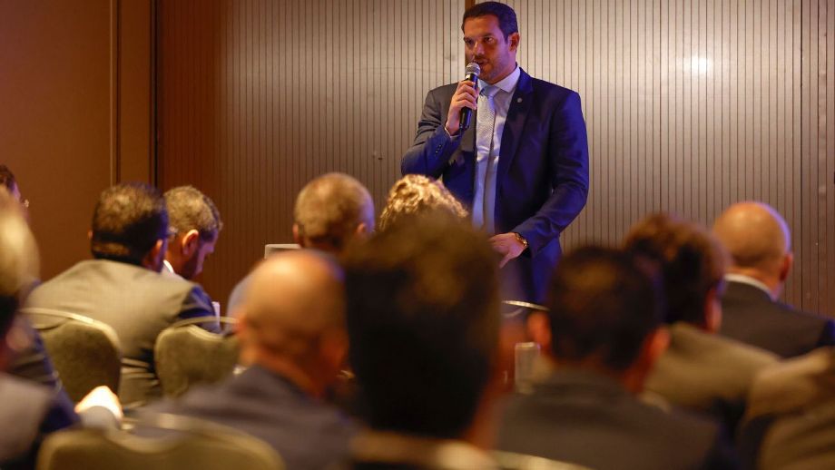 nova liga de futebol impacta torcedores em primavera do leste