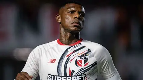 arboleda pode deixar o são paulo após sumiço