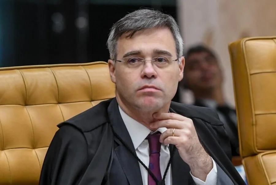 Ministro Determina Investigação Federal Sobre Vazamento de Dados Sigilosos